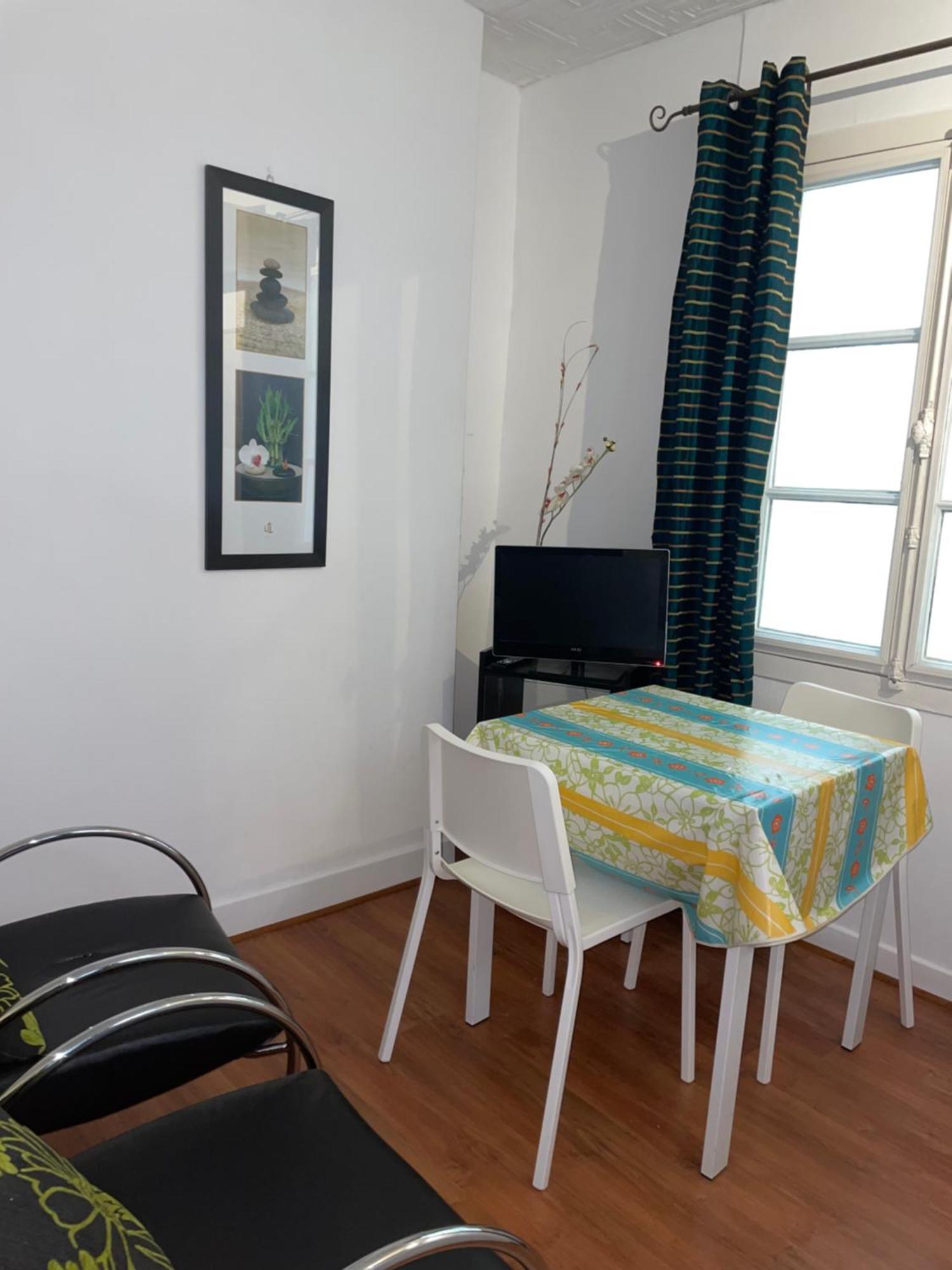 Studio N•4 En Plein Coeur De La Ville Thermal Баньер-де-Бигор Экстерьер фото